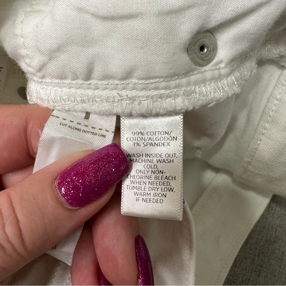 Loft White Denim Roll Cuff Jean Shorts Size 2 - Picture 10 of 10